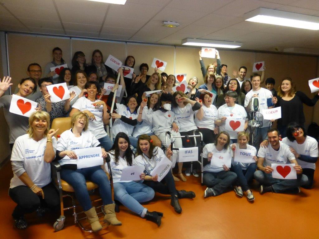 Photo jeu concours du coeur à l'ouvrage ifas michèle guillou